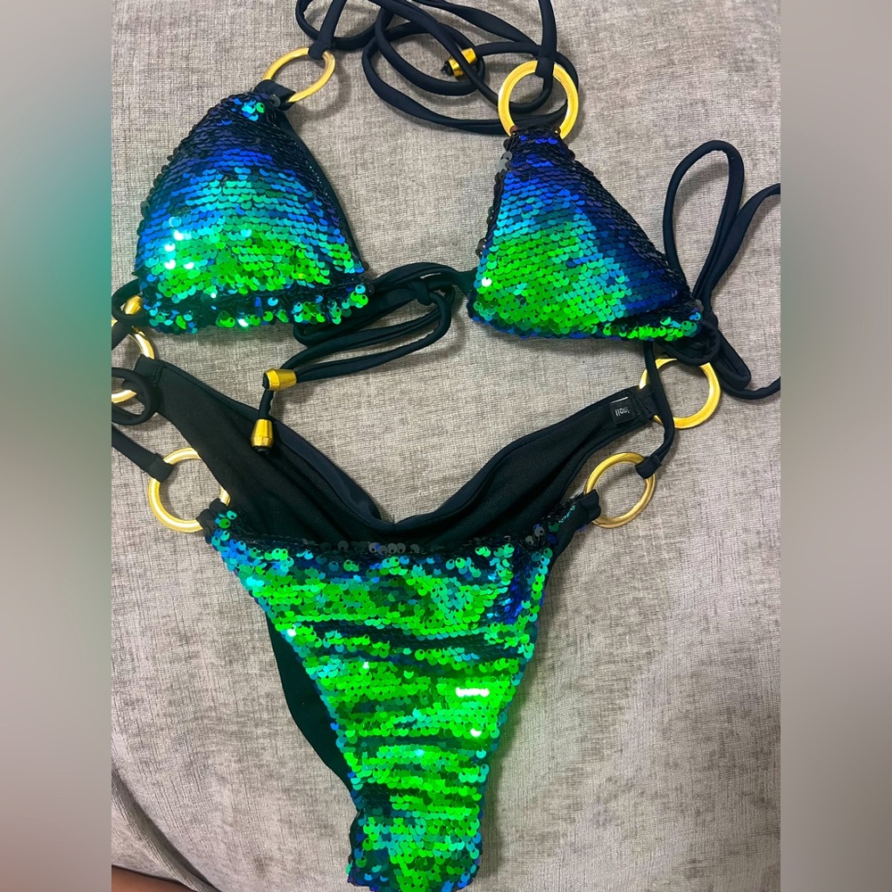 NEW GREEN AND BLUE ADJUSTABLE SEXY SEQUIN BIKINI CAPS